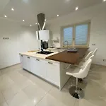Sabina Villa