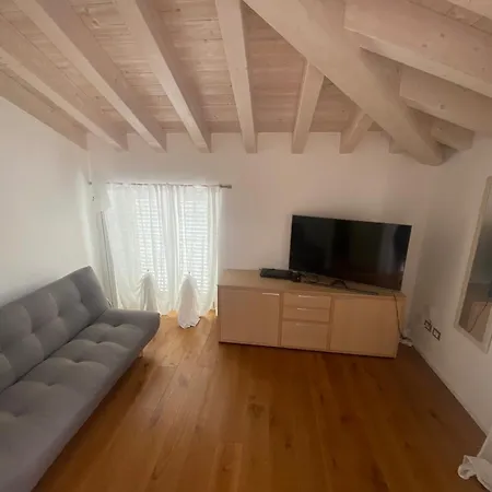 Sabina Villa Lido di Camaiore